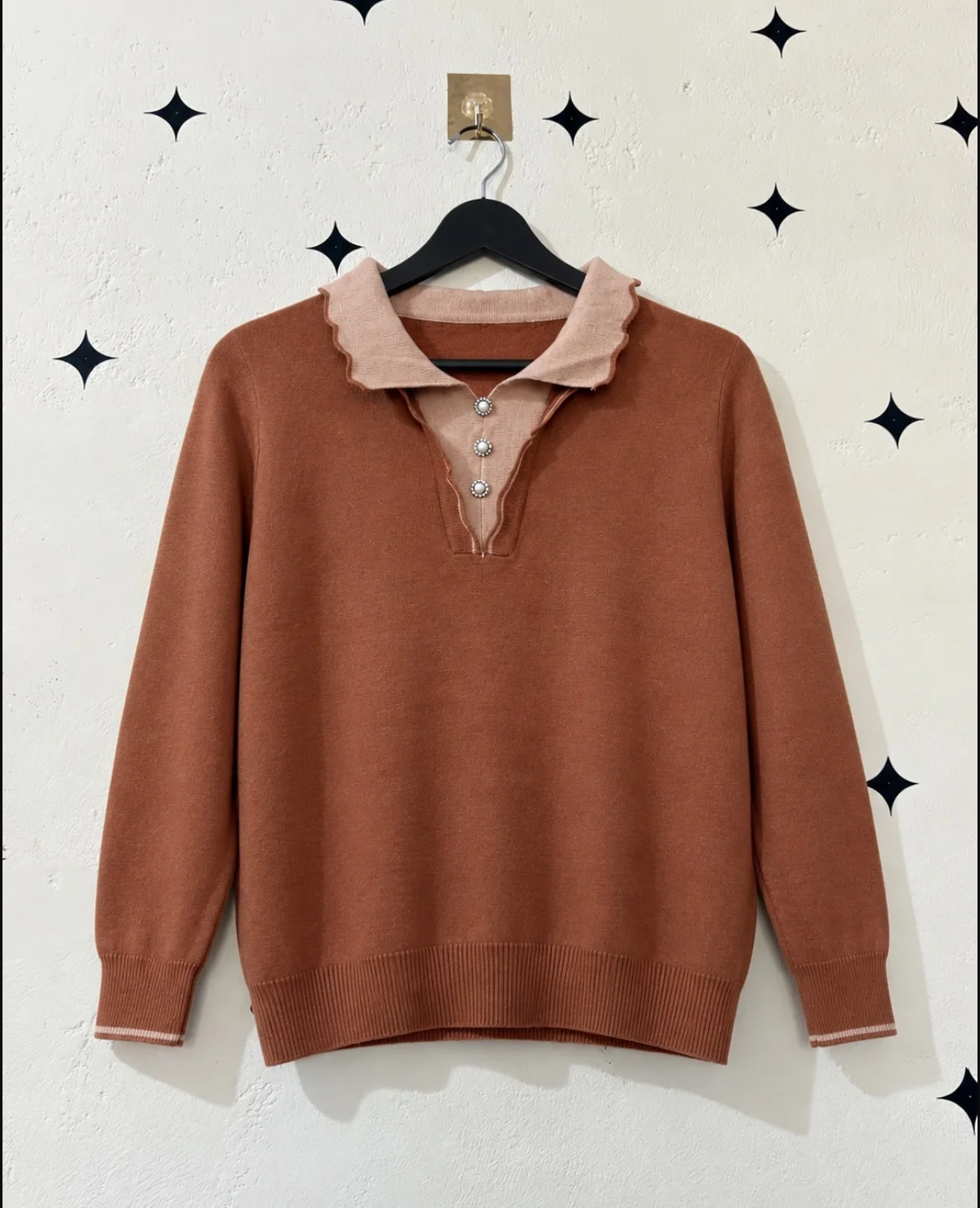 Scalloped Collar Knit Sweater